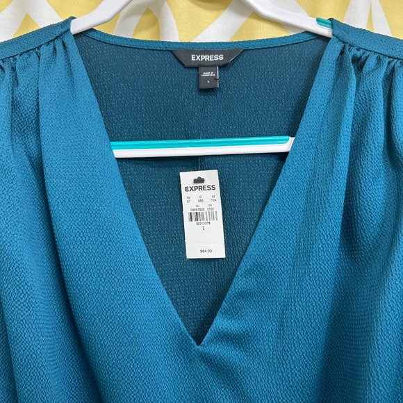 Express Puff Sleeve Peplum Blouse - Picture 2 of 3